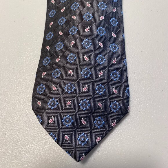 Brooks Brothers Makers and Merchants 100% Silk Tie Embroidered Paisley Flowers - Picture 9 of 10